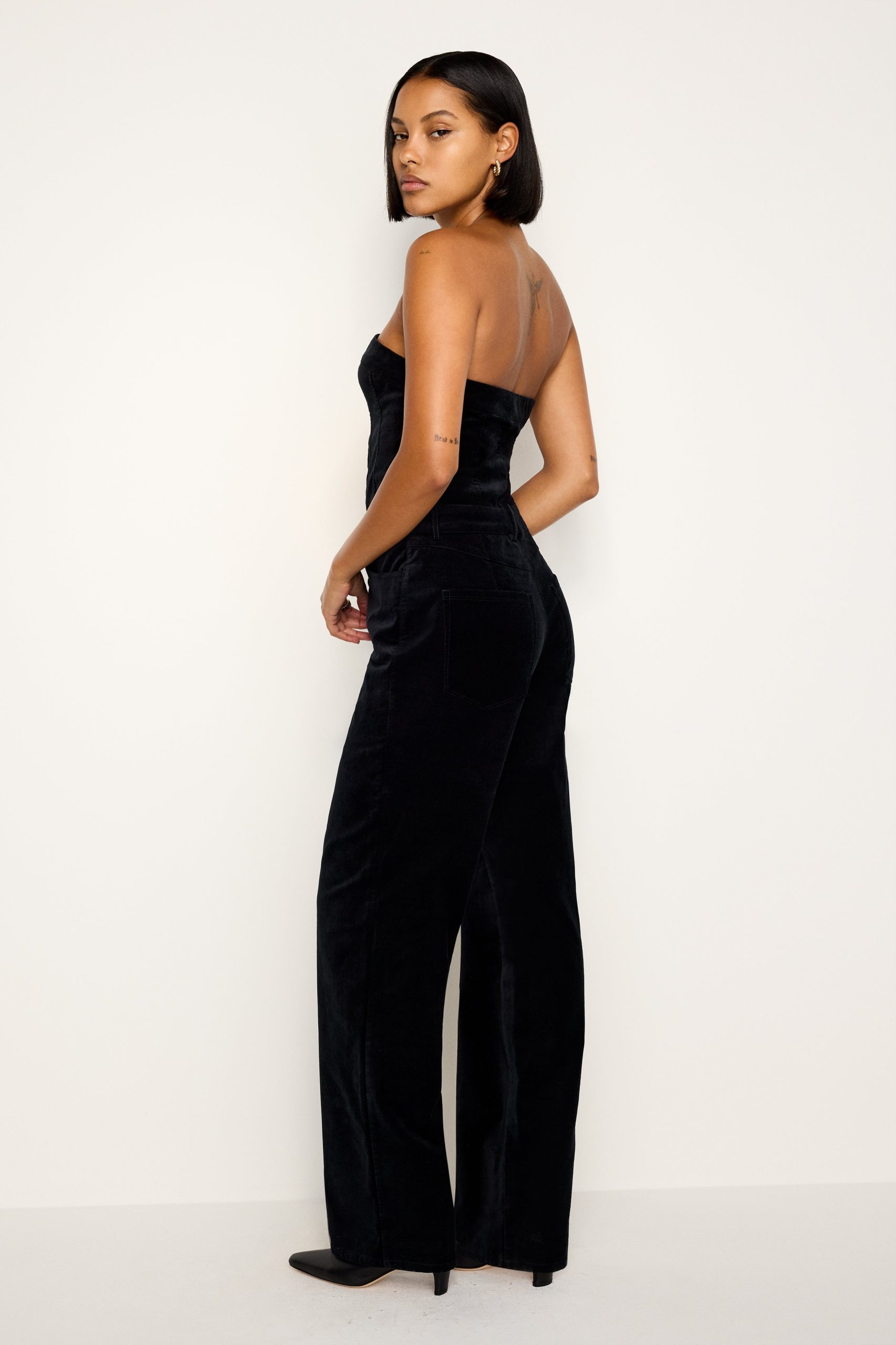 FIT FOR SUCCESS STRAPLESS VELVET JUMPSUIT | BLACK001 - Image 4