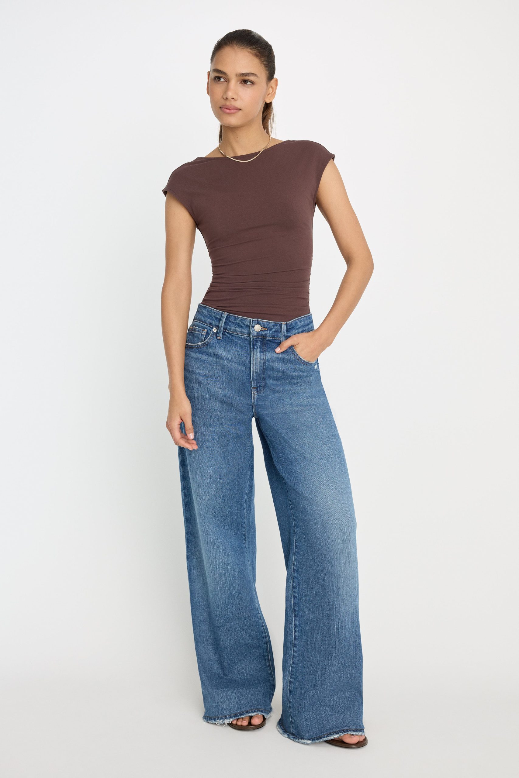 SUPER STRETCH OPEN BACK BODY SUIT | BITTER COCOA