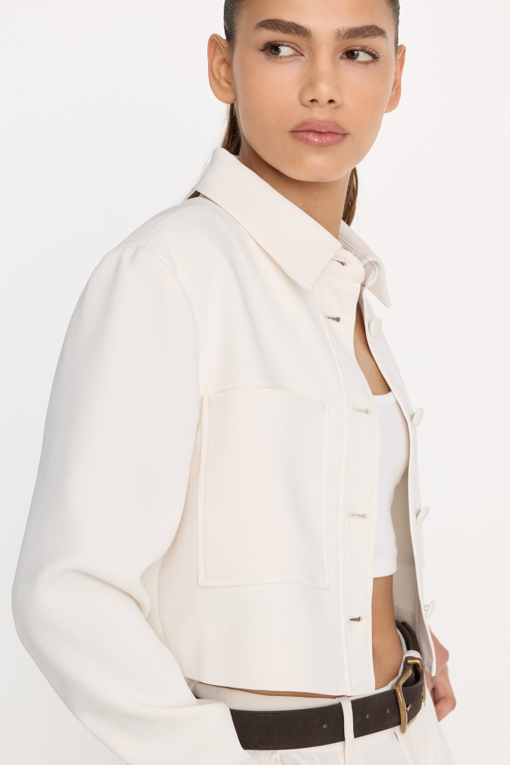 LUXE SUITING CROPPED JACKET | SOFT SHELL - Image 2