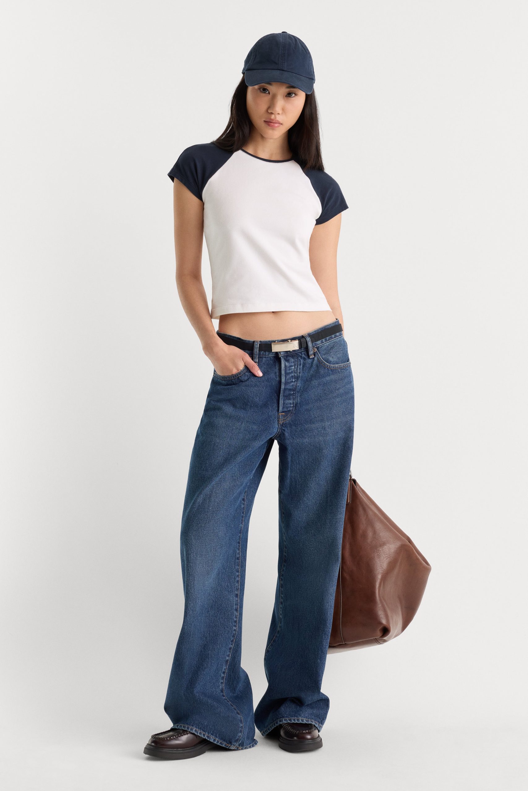 THE RAGLAN TEE | CHALK - Image 5
