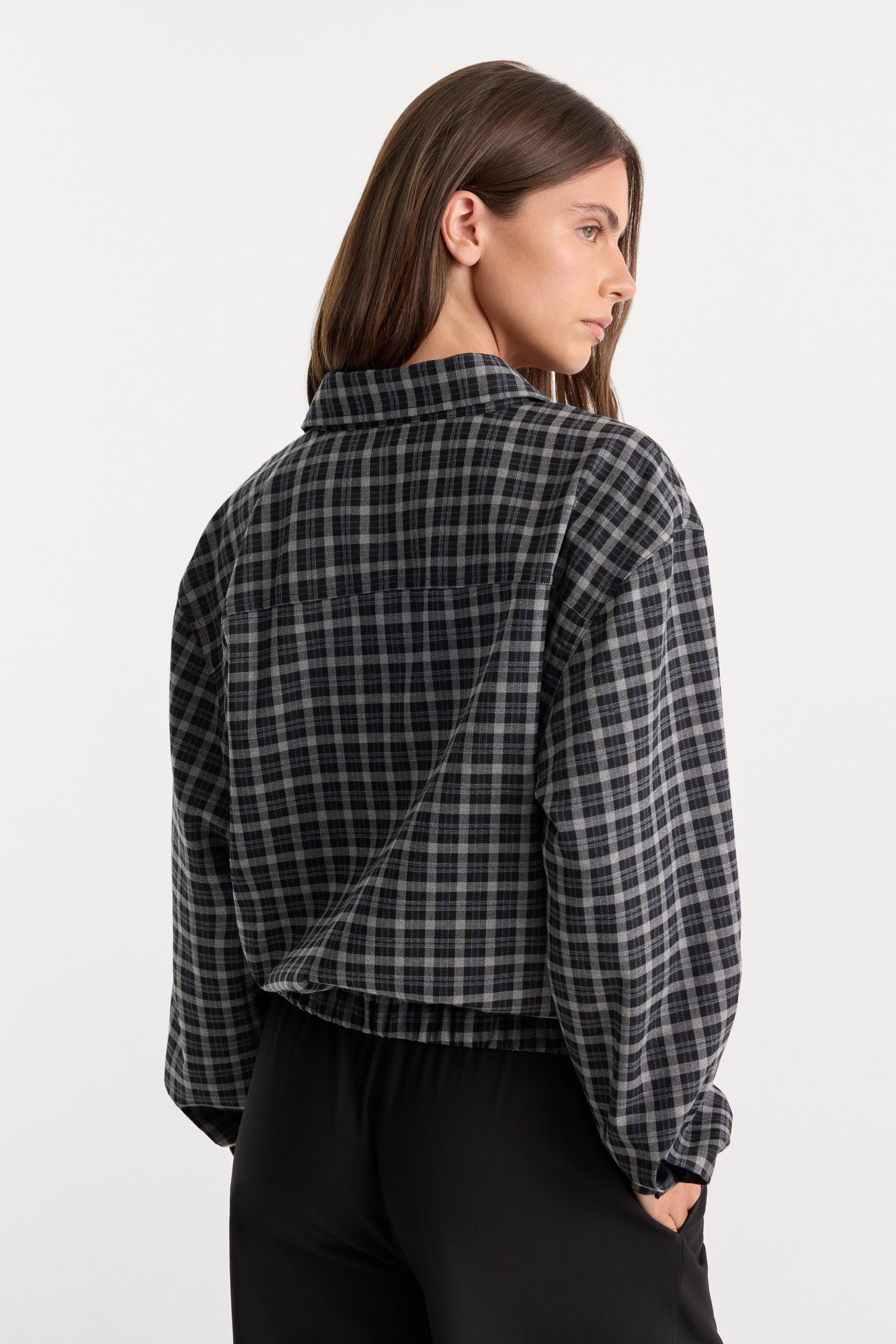 THE LIGHTWEIGHT BOMBER JACKET | CHARCOAL PLAID - Image 5