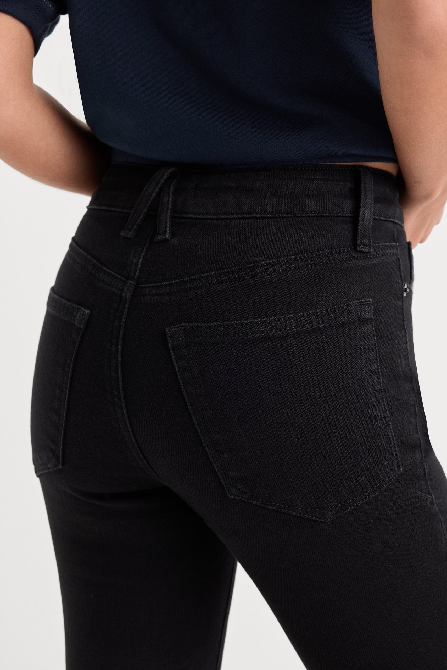 SOFT TECH GOOD LEGS STRAIGHT JEANS|BLACK001 - Image 6