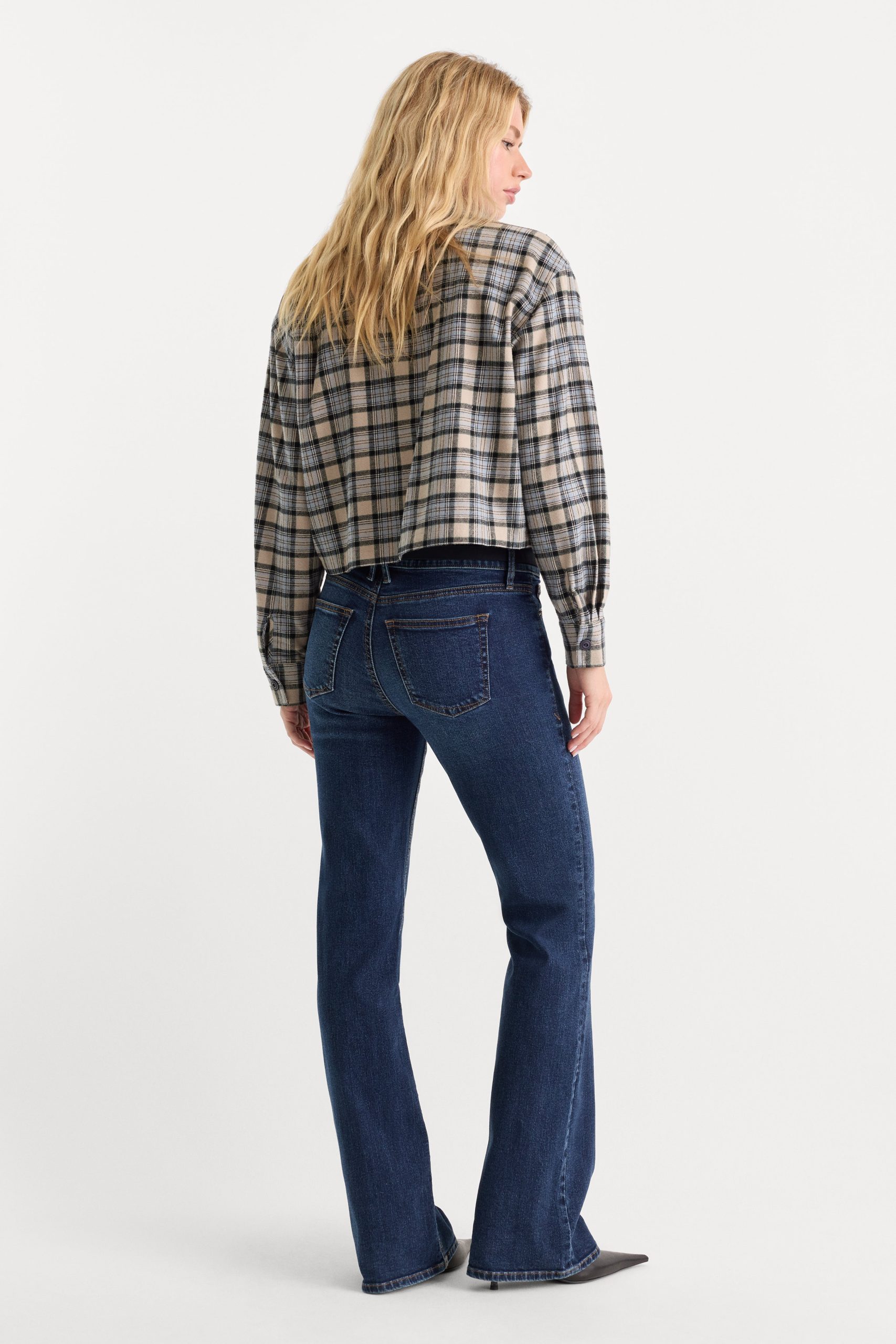 GOOD LOW RISE BOOTCUT JEANS | UMBER - Image 6