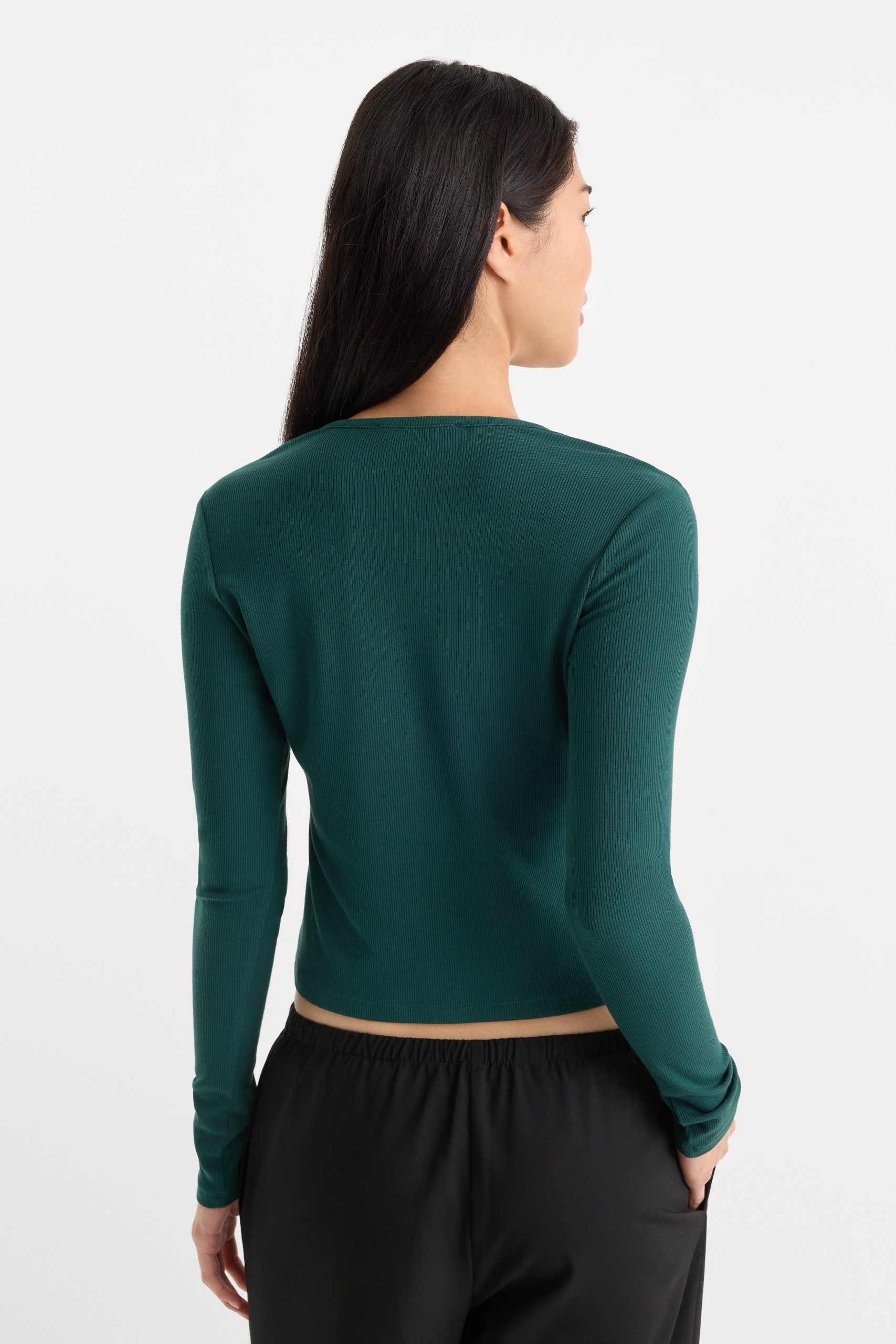 THE RIB V NECK CARDIGAN | FOREST GREEN - Image 4