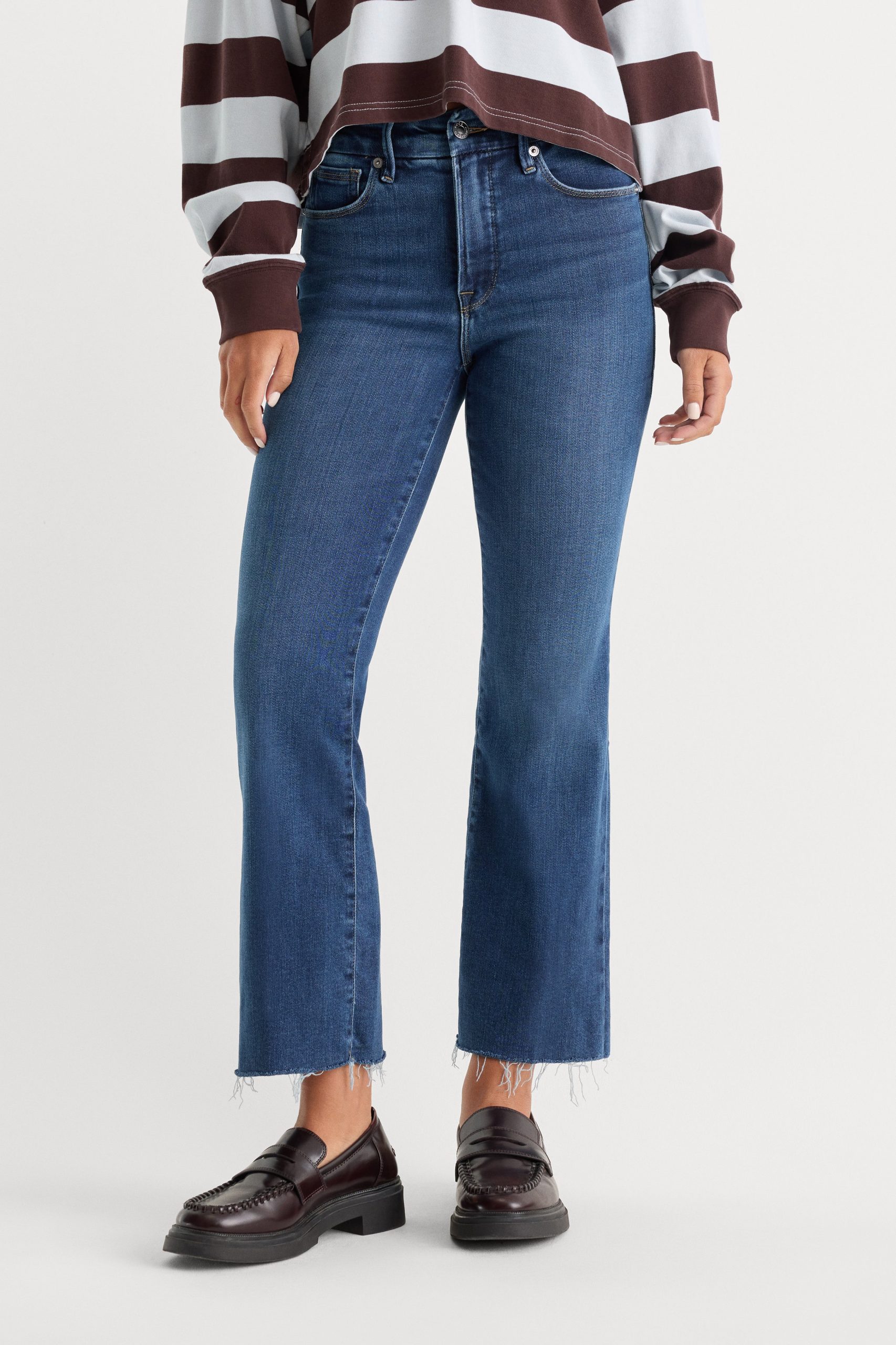 SOFT TECH GOOD LEGS CROPPED MINI BOOT JEANS|INDIGO818 - Image 2