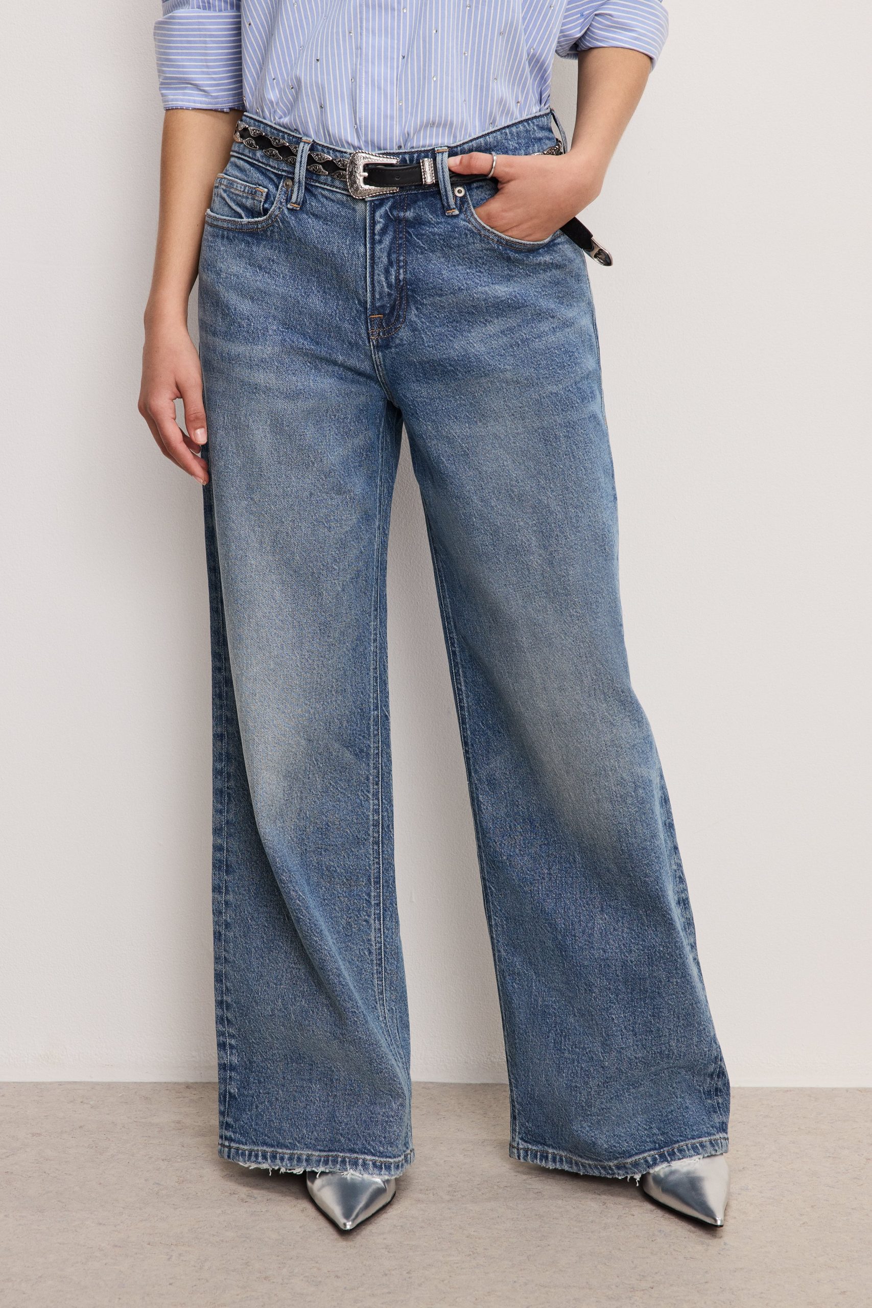 GOOD EASE PETITE RELAXED JEANS | INDIGO575 - Image 2